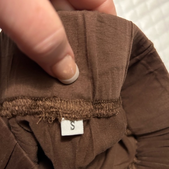 Brown knit drop crotch cropped pants - Picture 3 of 4